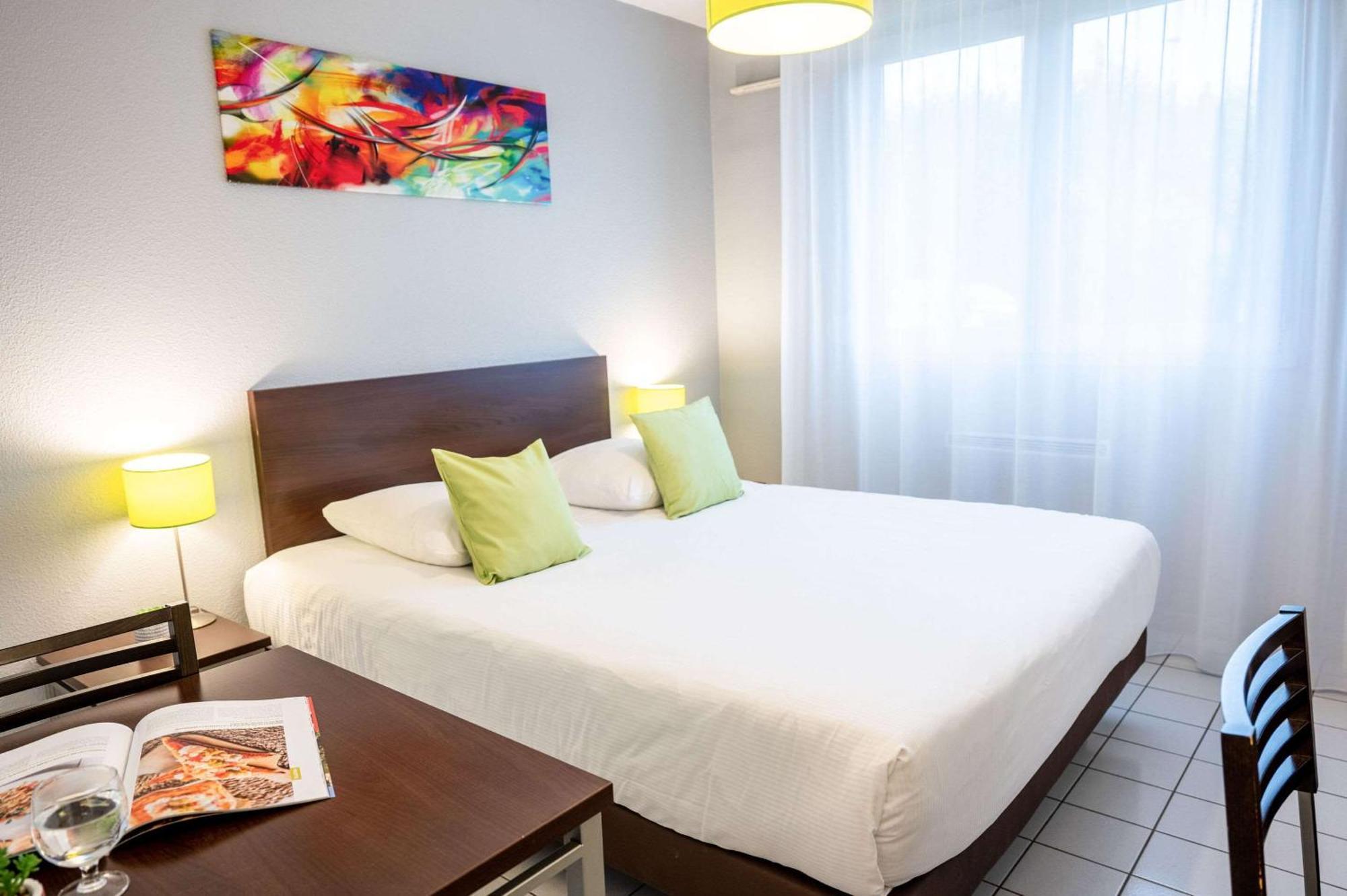 Comfort Aparthotel Besancon La City Zewnętrze zdjęcie