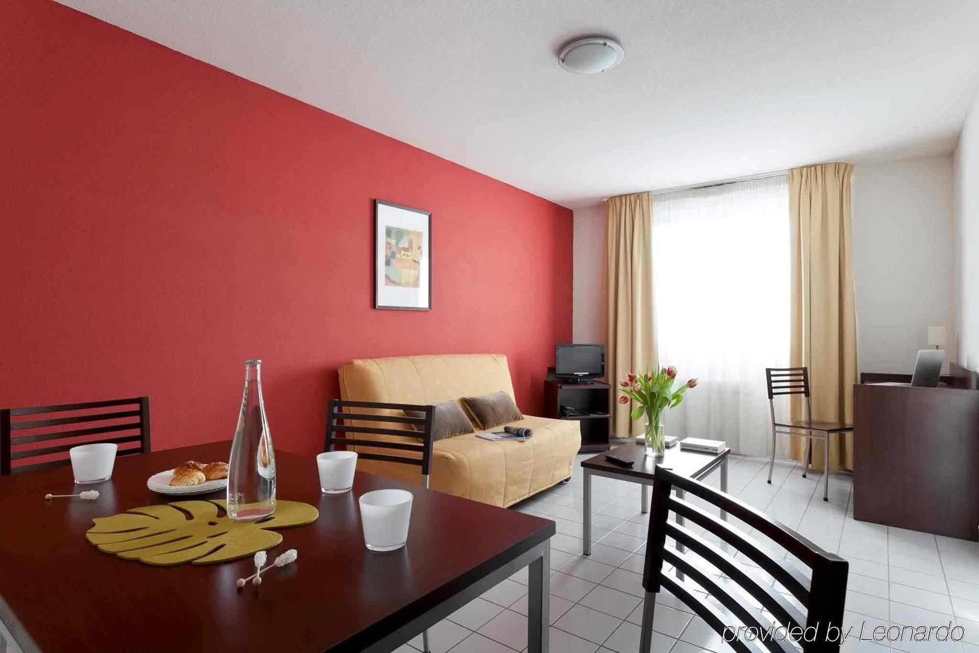 Comfort Aparthotel Besancon La City Zewnętrze zdjęcie